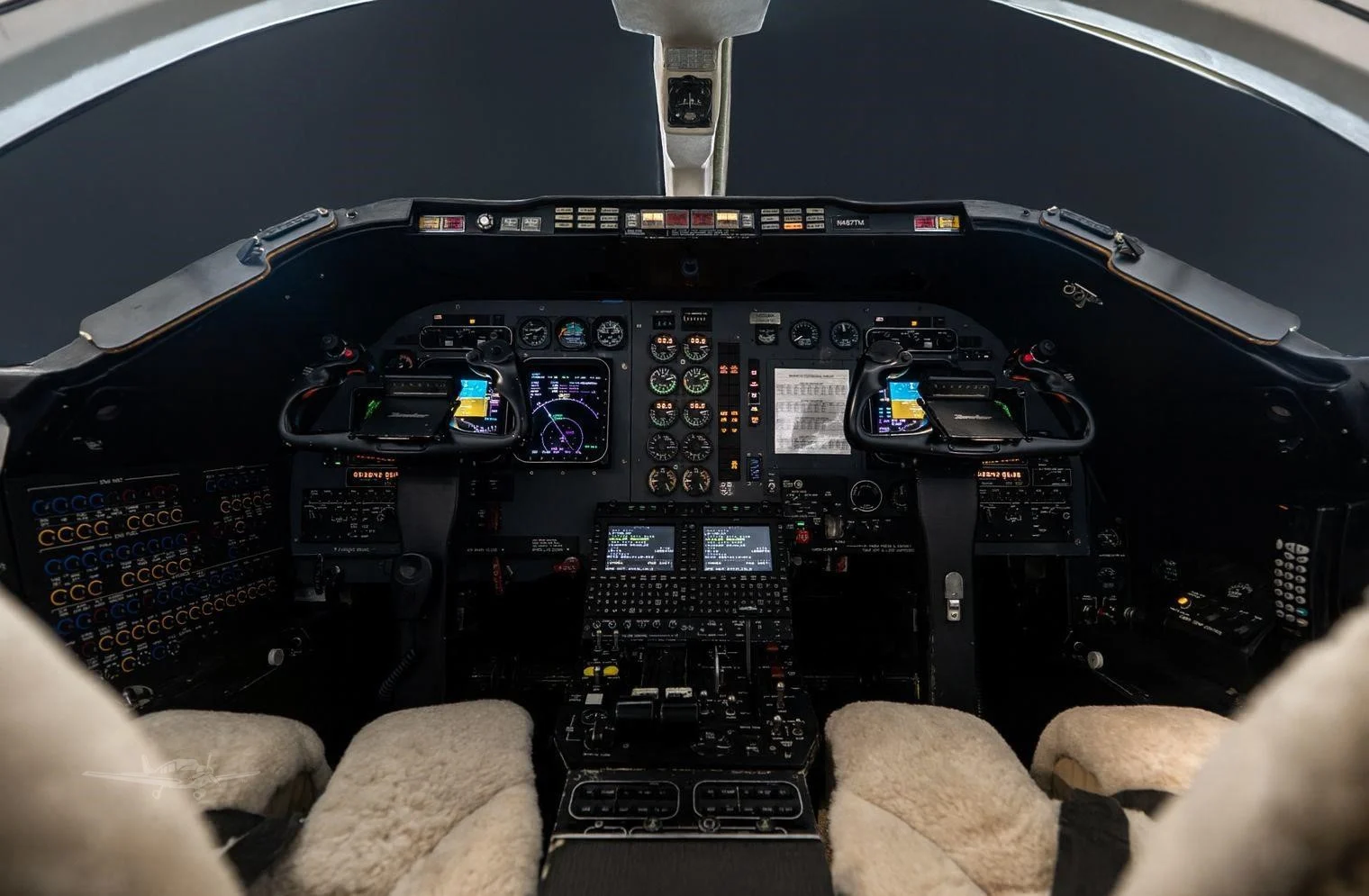 Hawker 400 XP 2 hawket 400xp jet aircraft 2