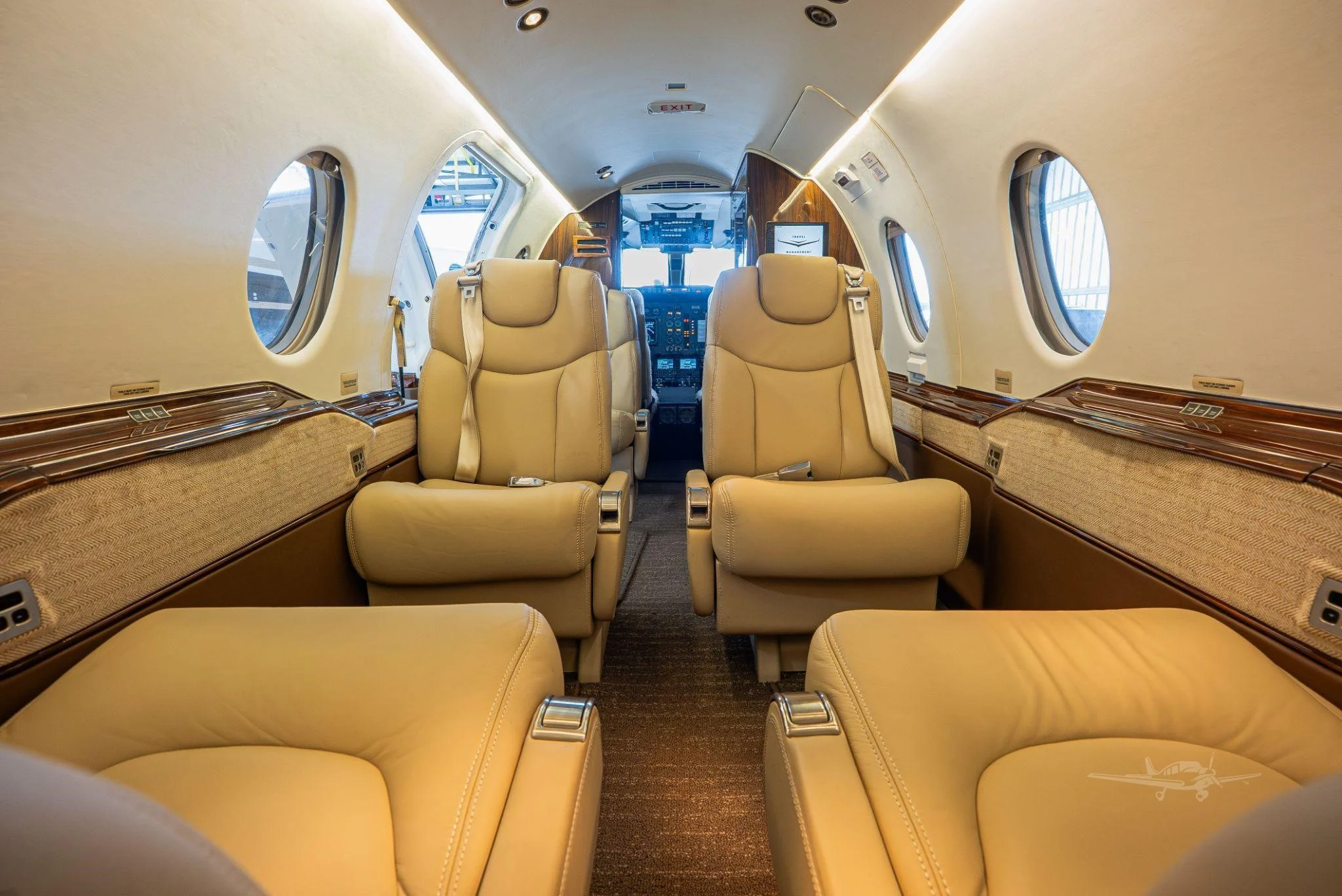 Hawker 400 XP 4 hawket 400xp jet aircraft 4